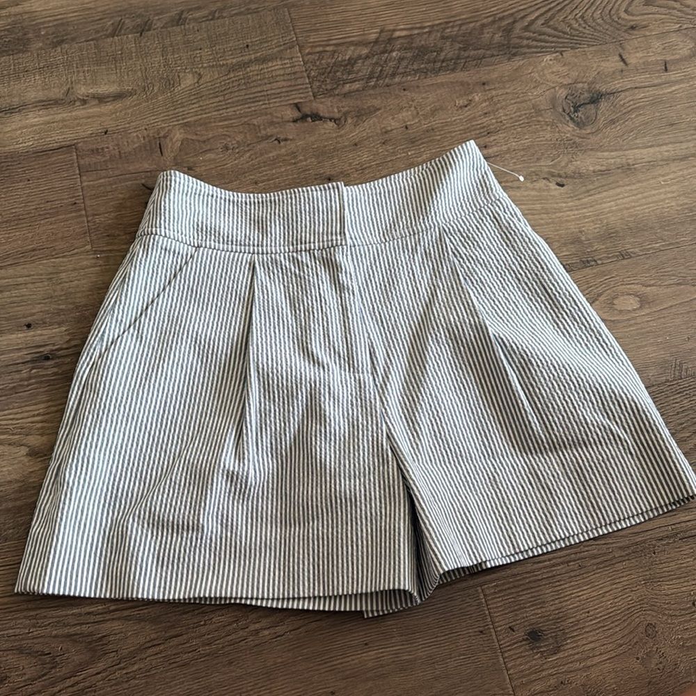 Veronica Beard Haina high-rise cotton seersucker shorts Cotton stripes Blue 00